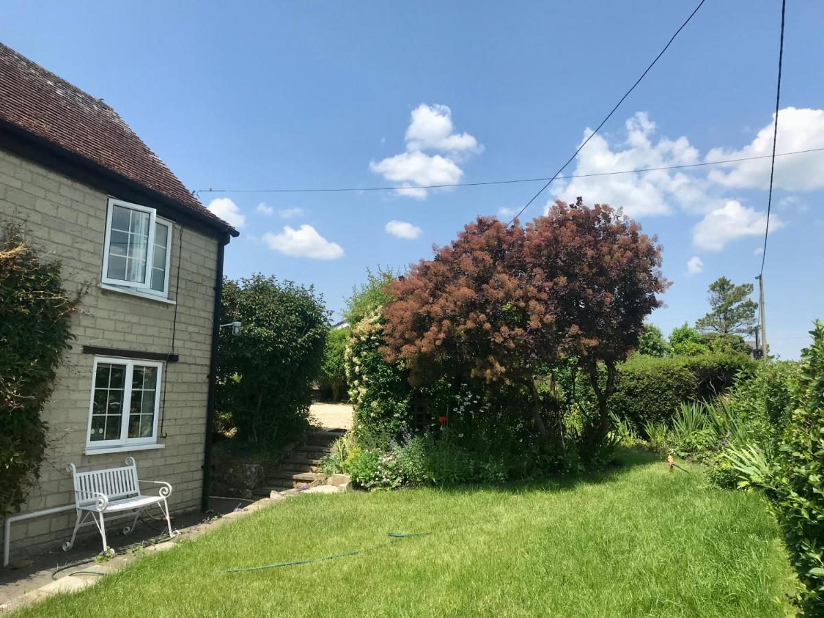 Charming Modernized Country Cottage Near Mere, Wiltshire Mere  Luaran gambar